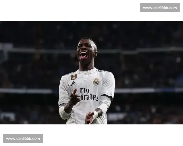 赫迪拉痛批维尼修斯：你的情绪，刺痛了罗德里戈